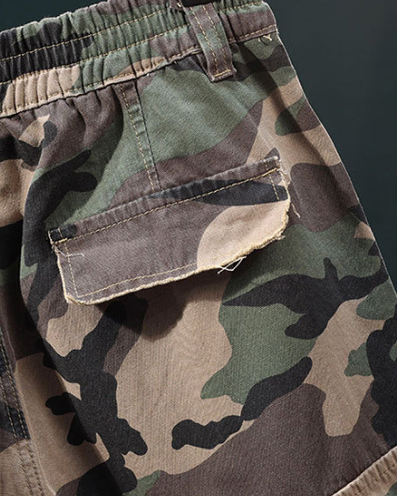 Juan- Cargo de camuflaje con tachuelas