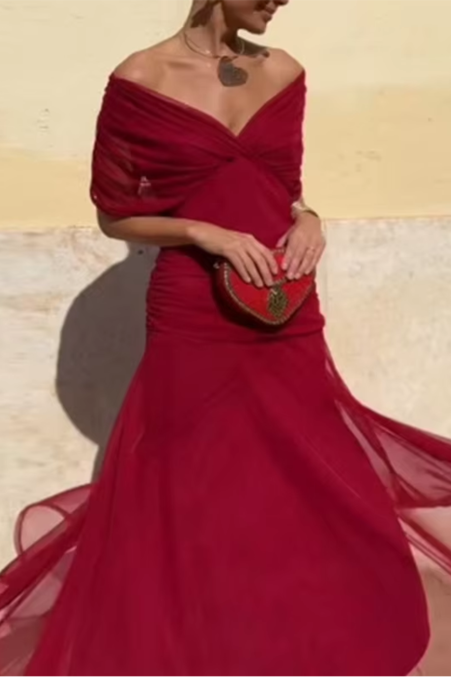 Louise - Vestido largo de fiesta con escote en V