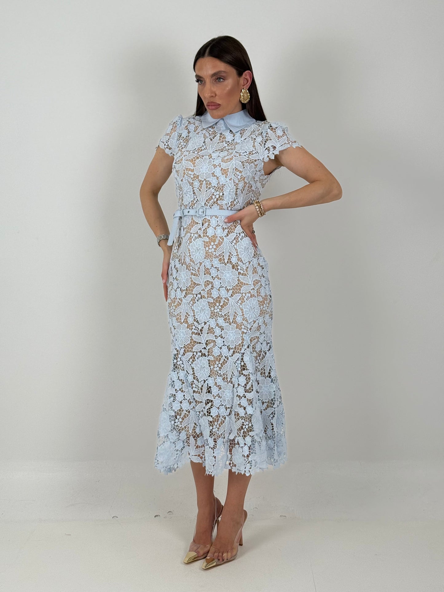 Ale-vestido de largo medio de encaje con cuello tipo camisa y cinturón en la cintura - colección chic