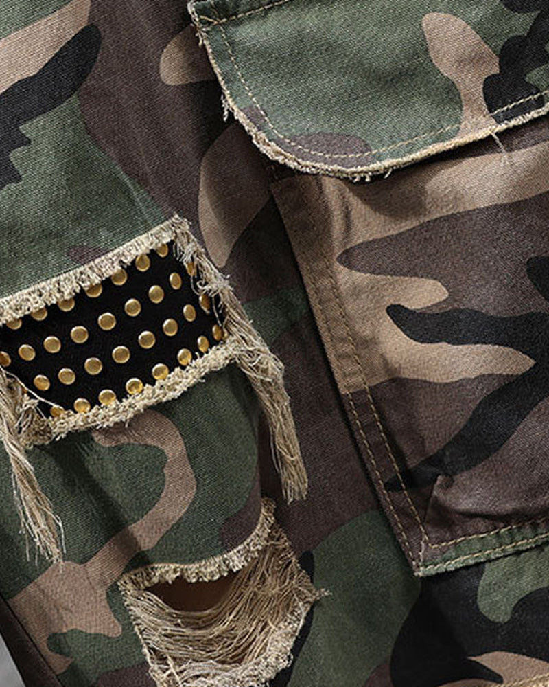 Juan- Cargo de camuflaje con tachuelas