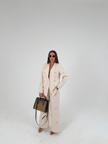 KATIA - Conjunto de chaqueta y pantalón con detalles de piedras