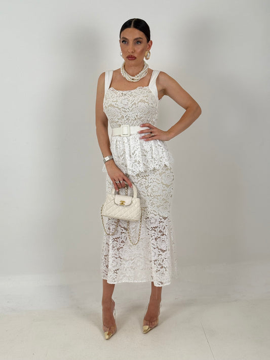 Alejandra - Vestido de encaje con volante y cinturón extraíble
