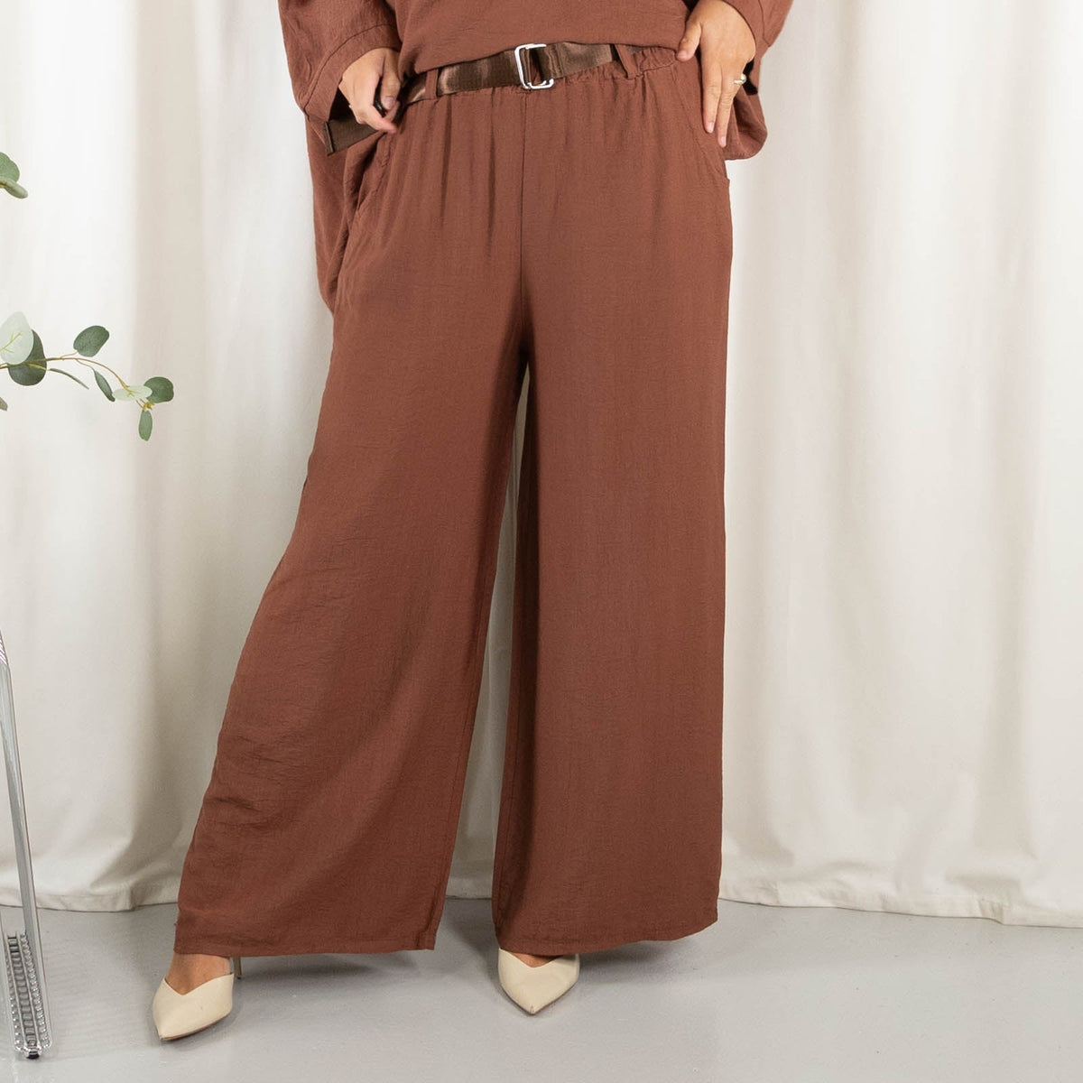 Conjunto Colette, color café