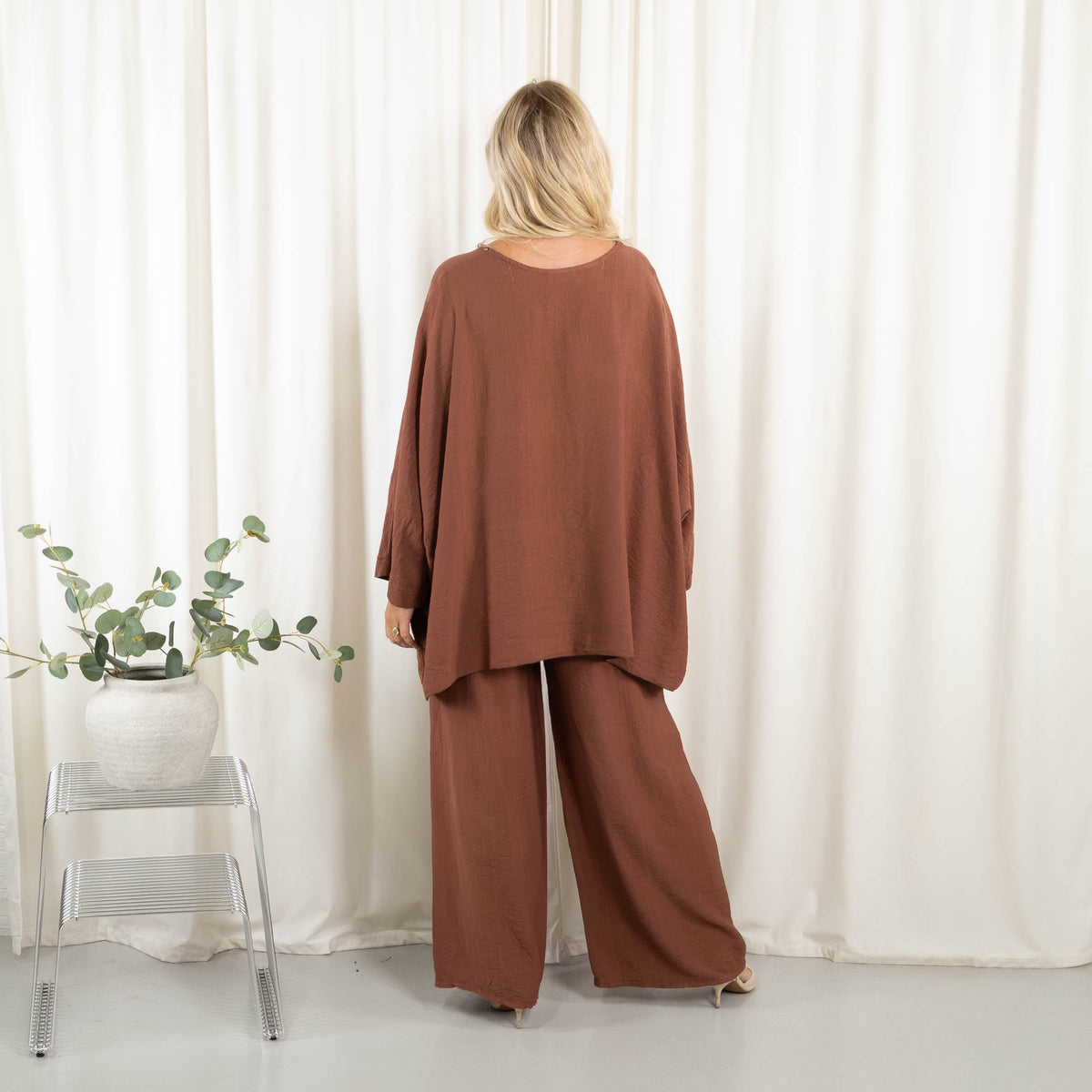 Conjunto Colette, color café