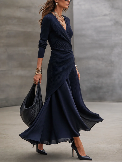 Lia | Vestido Largo Cruzado Azul Marino con Paneles Satinados